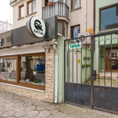 Apartment Center Artistic Nest *