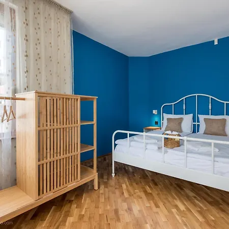 Apartment Burov - Artistic In The Heart Of Suitable For Up To 4 Guests