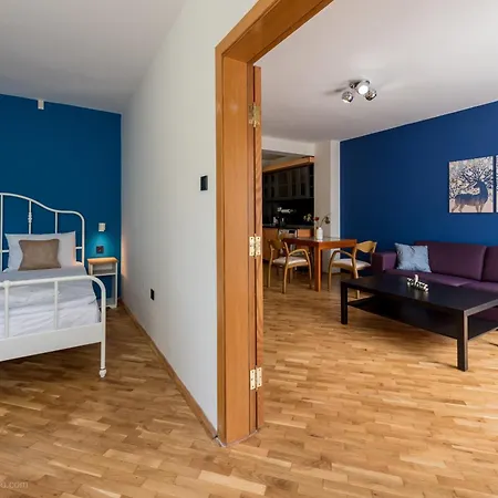 Apartment Burov - Artistic In The Heart Of Suitable For Up To 4 Guests *