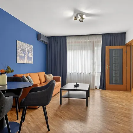 Artistic Nest In The Heart Of *