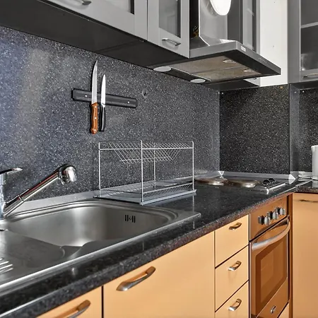 Center Artistic Nest Apartment Varna